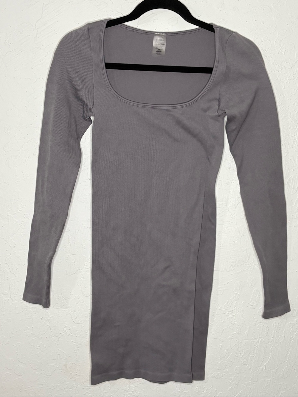 Aritzia Sunday Best Women M Delta Sinch Seamless Long Sleeve Ribbed Dress Gray